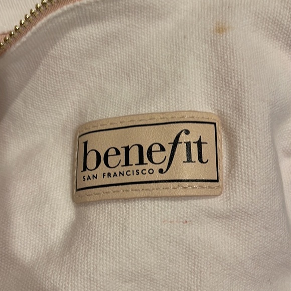 Benefit Laughter is the Best Cosmetic Backpack - Picture 2 of 9